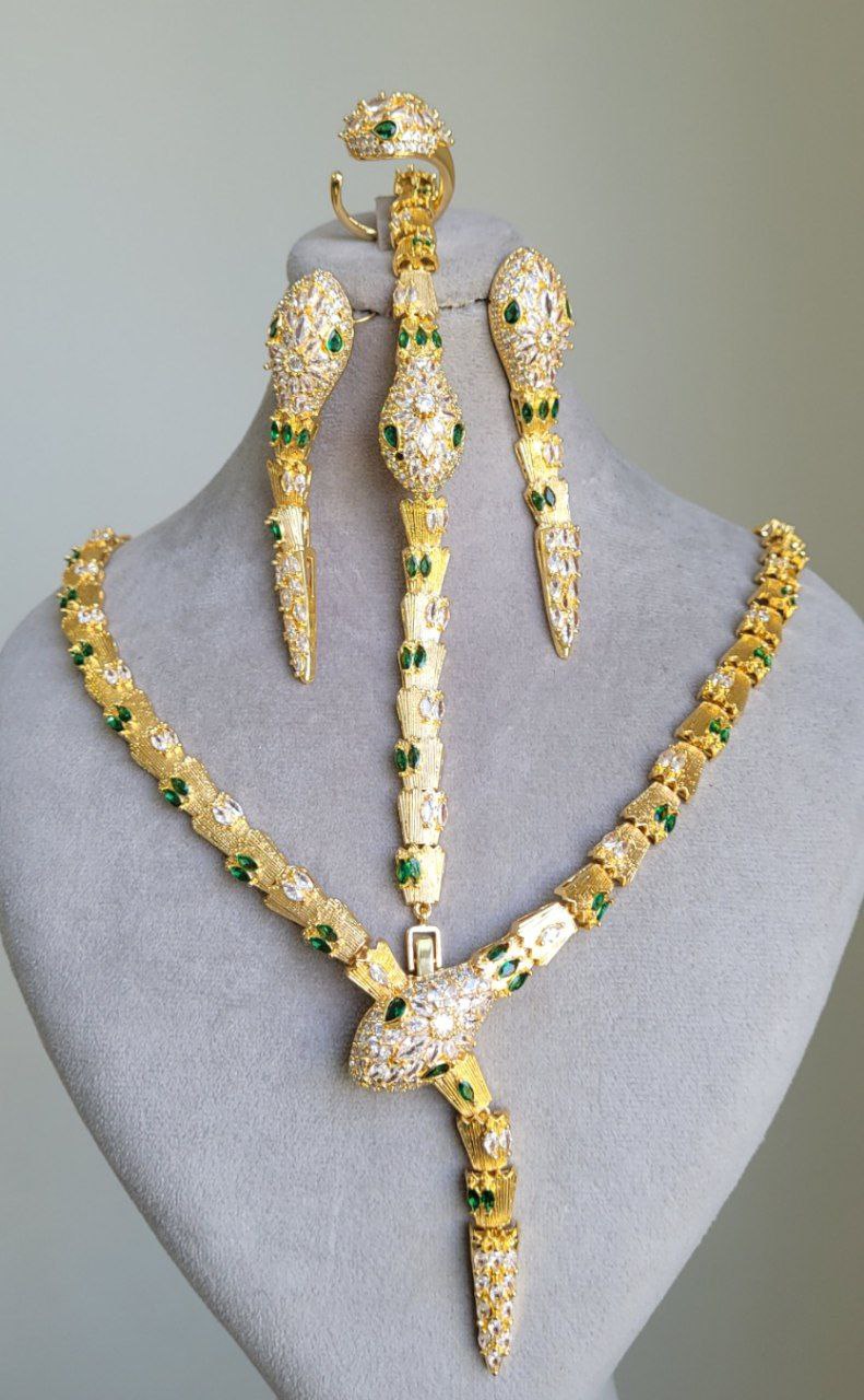 سرویس زنانه