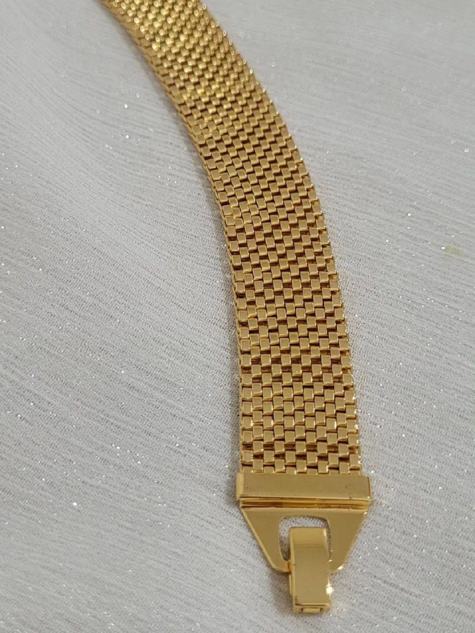 دستبند طرح طلای زنانه