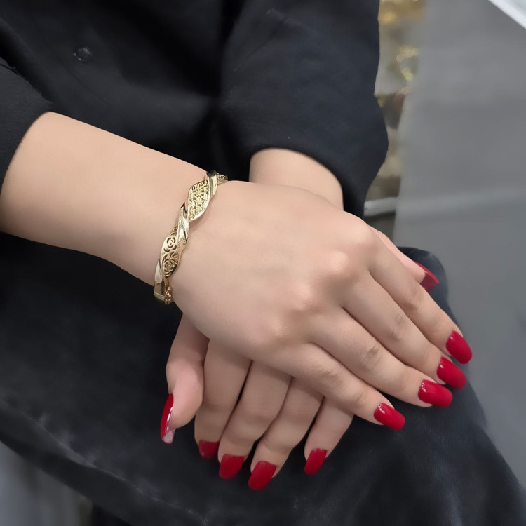 دستبند قفلی بدل زنانه