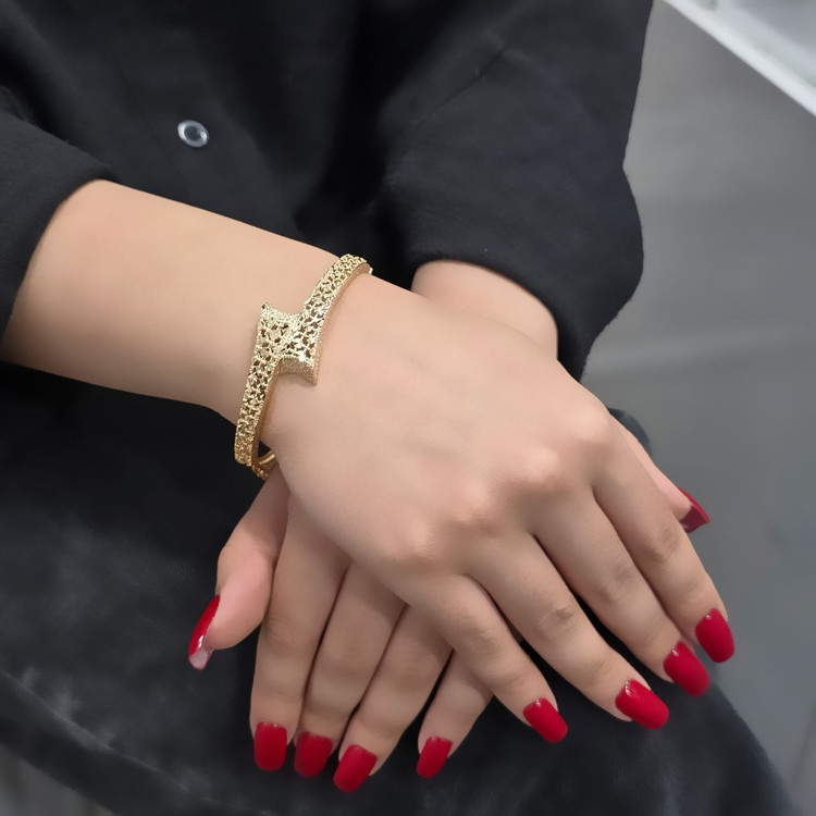 دستبند النگویی زنانه