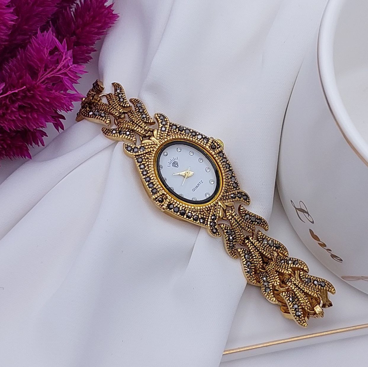 ساعت سیاه قلم