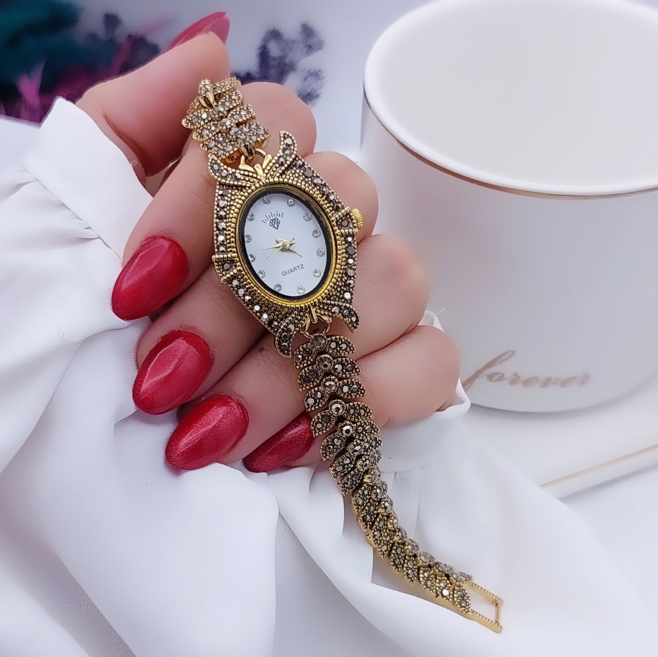 ساعت سیاه قلم زنانه