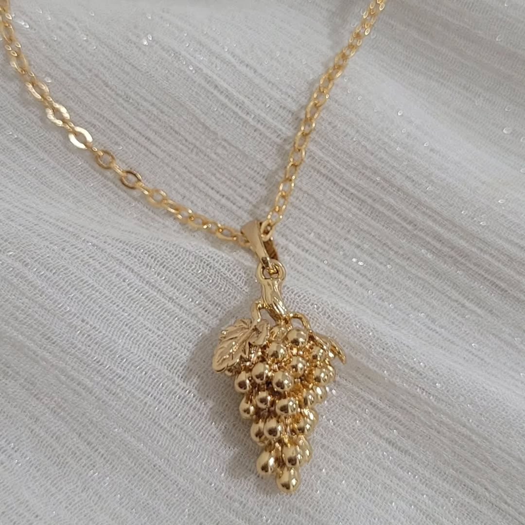 گردنبند انگور طرح طلای زنانه