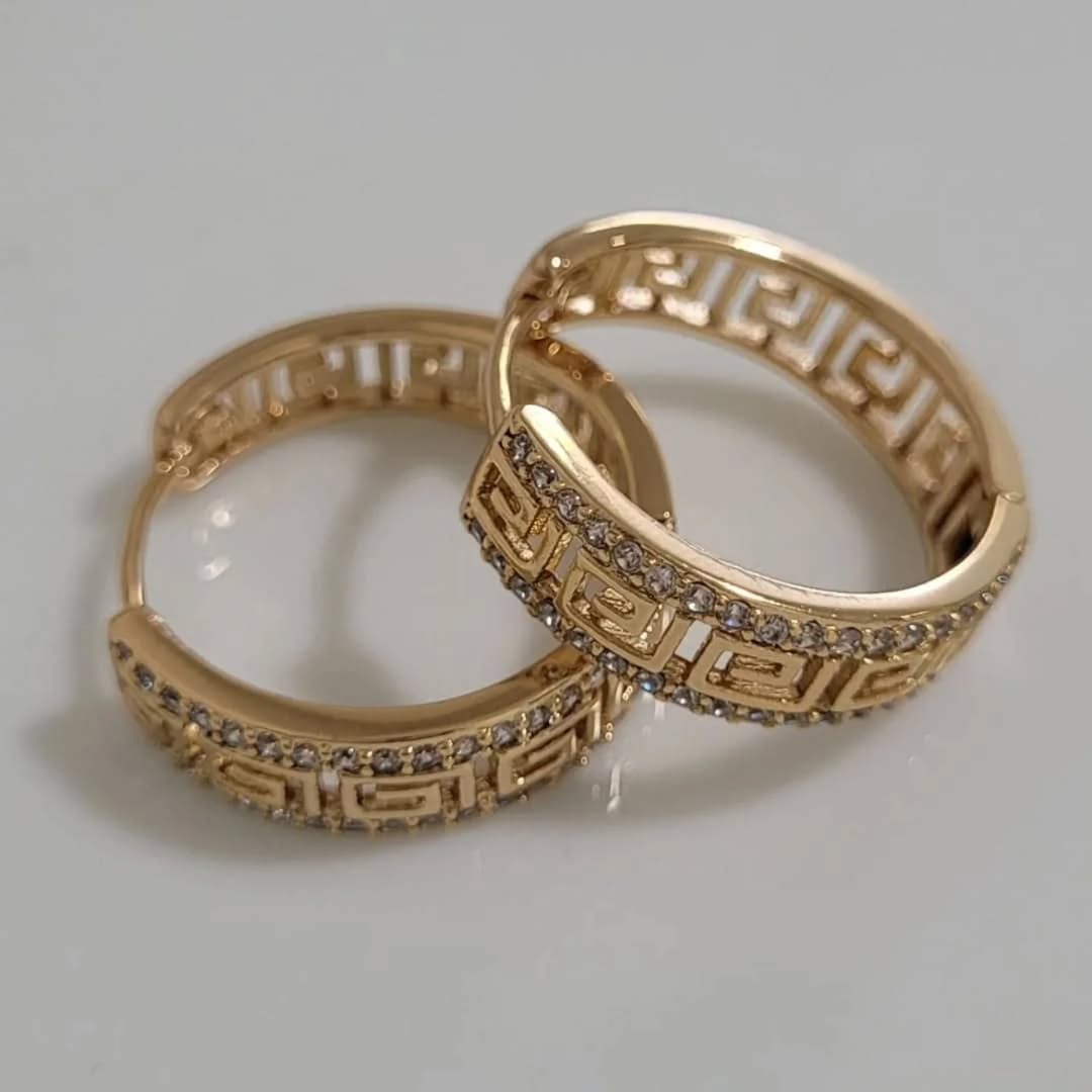 گوشواره ورساچ زنانه