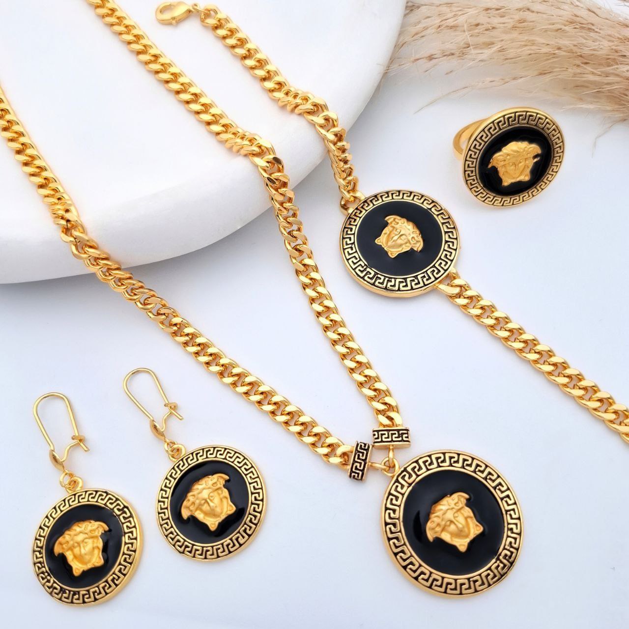 سرویس ورساچه زنانه