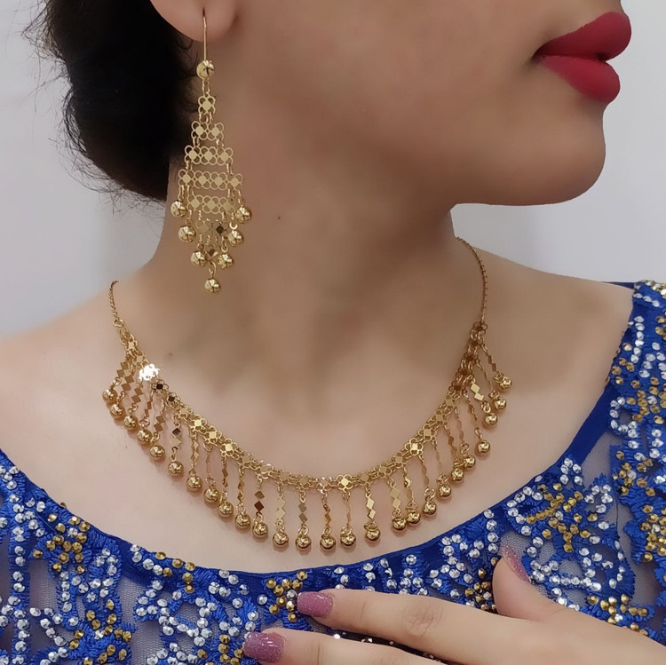 سرویس زنانه، مدل البرنادو