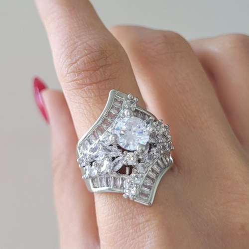 انگشتر نگین دار زنانه