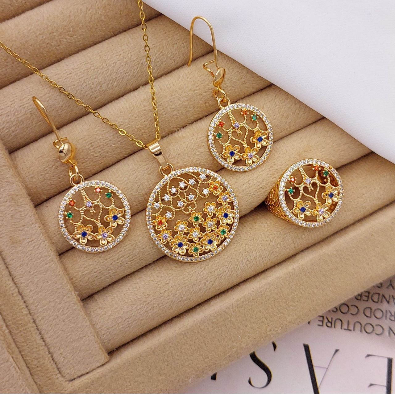 نیمست زنانه