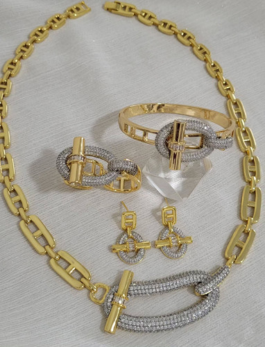 سرویس هرمس زنانه