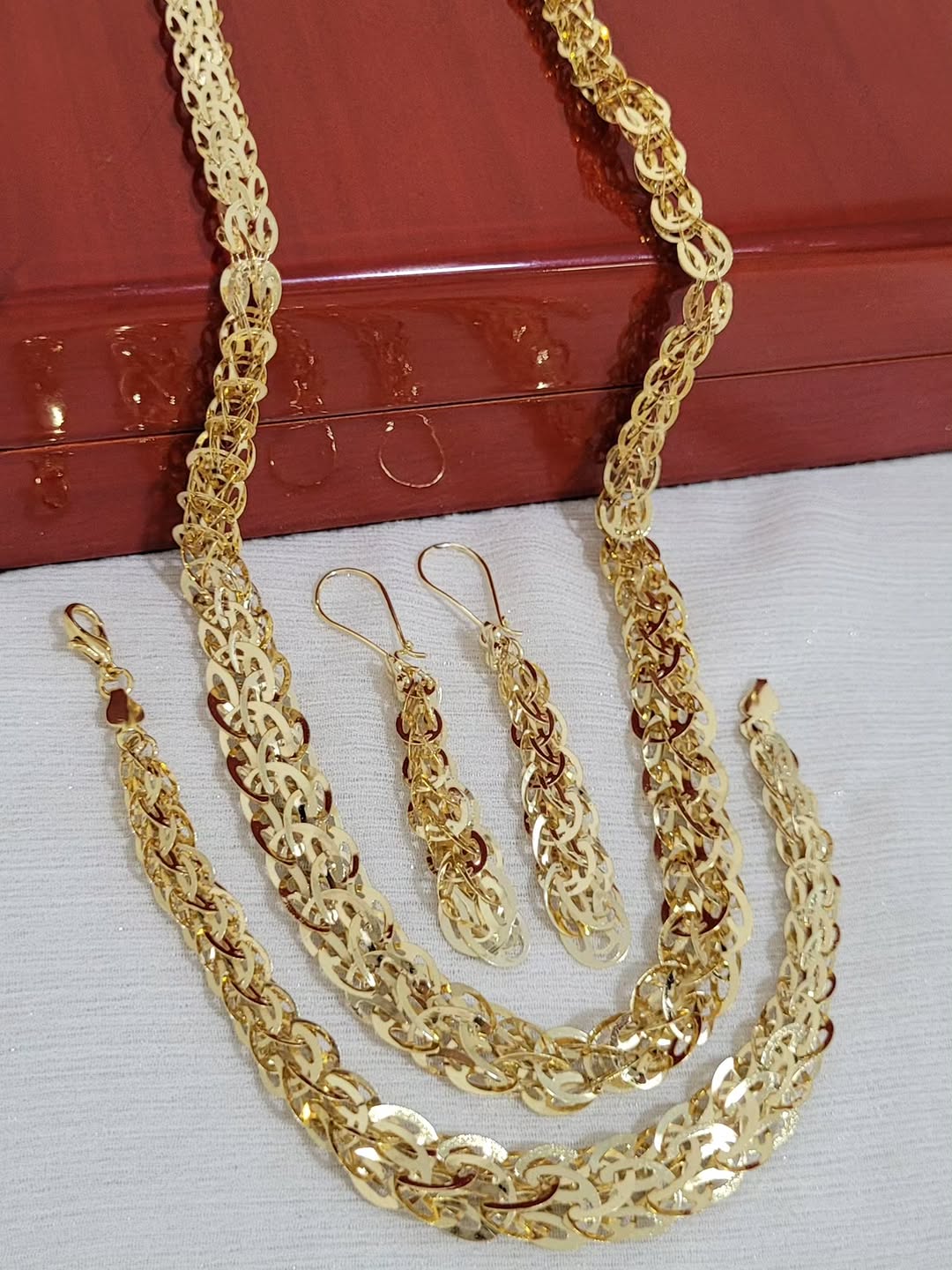 سرویس طرح طلای زنانه