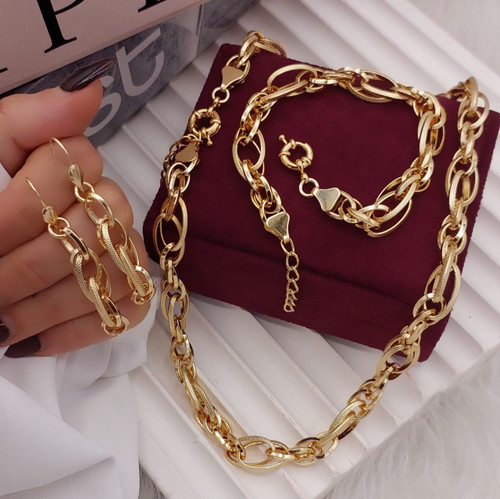 سرویس زنانه