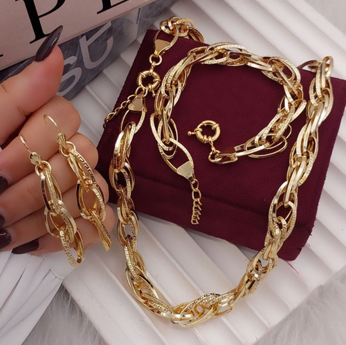 سرویس زنانه