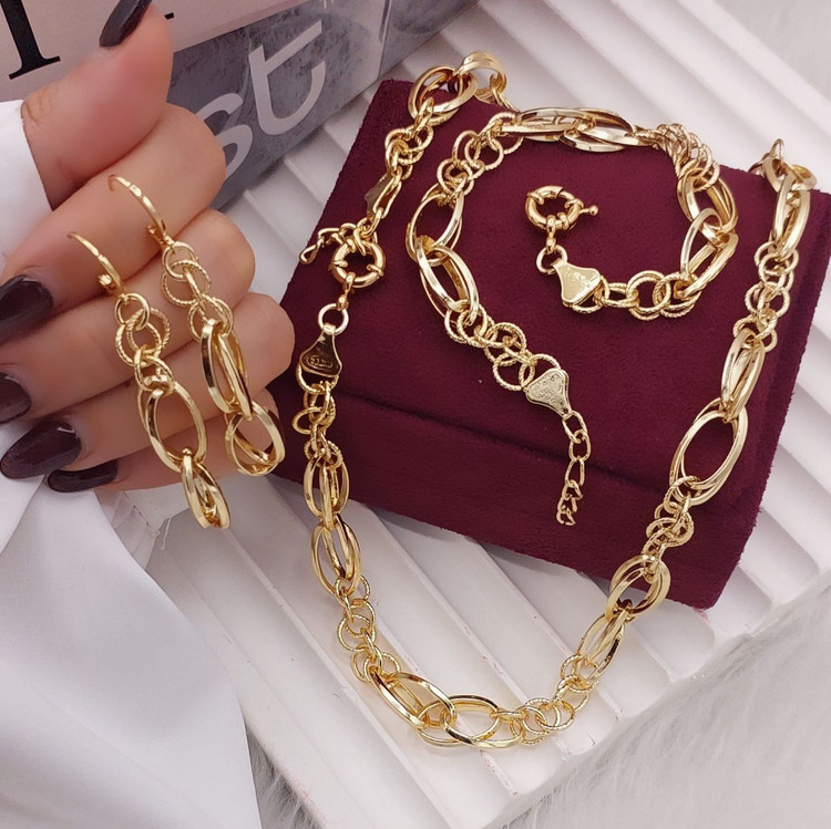 سرویس زنانه