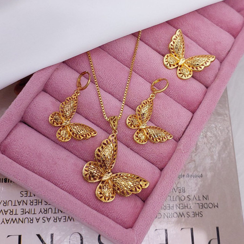 نیمست طرح طلای زنانه، مدل پروانه