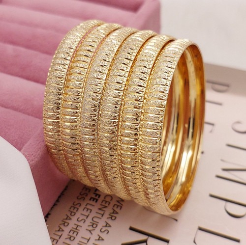 النگو طرح طلای زنانه