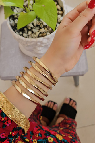 النگو طلا روس زنانه