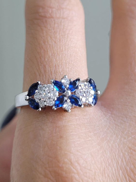 انگشتر نگیندار زنانه