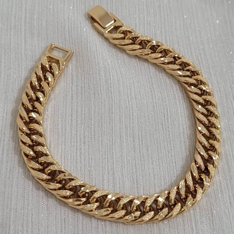 دستبند طرح طلای زنانه