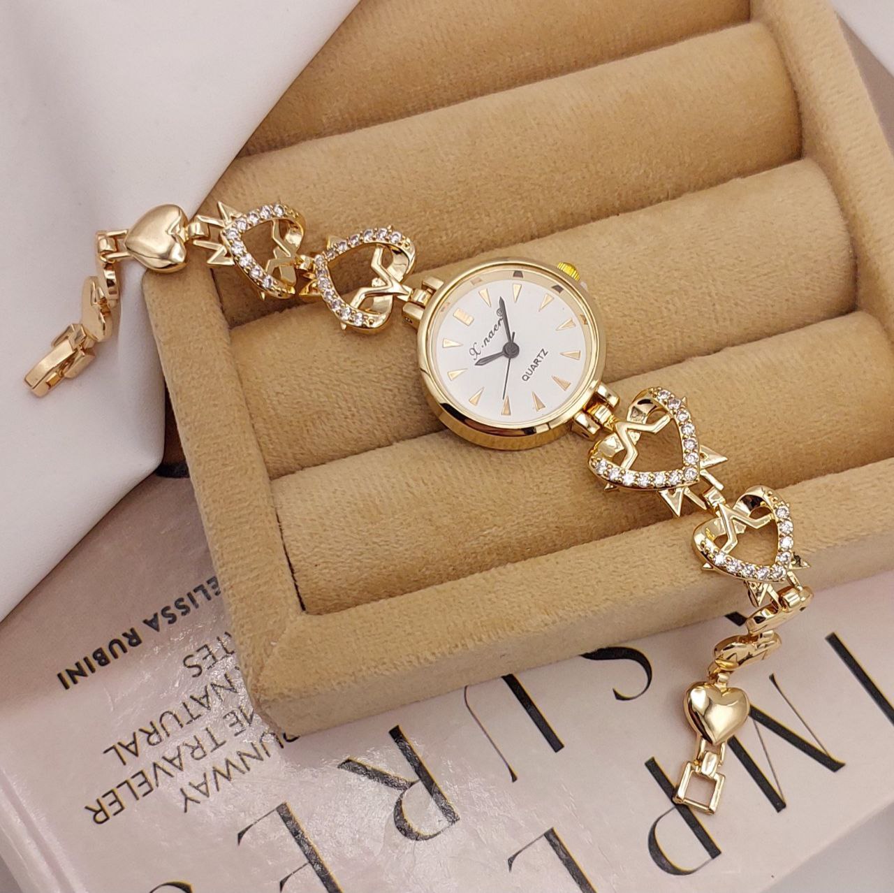 ساعت دخترانه