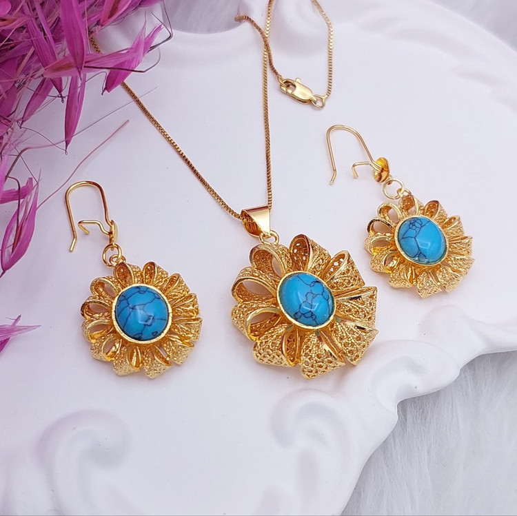 نیمست سنگی زنانه