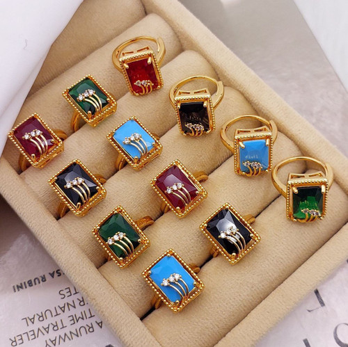 انگشتر سنگ دار زنانه