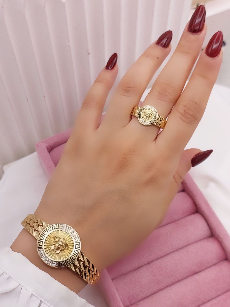 ست دستبند، انگشتر ورساچه زنانه