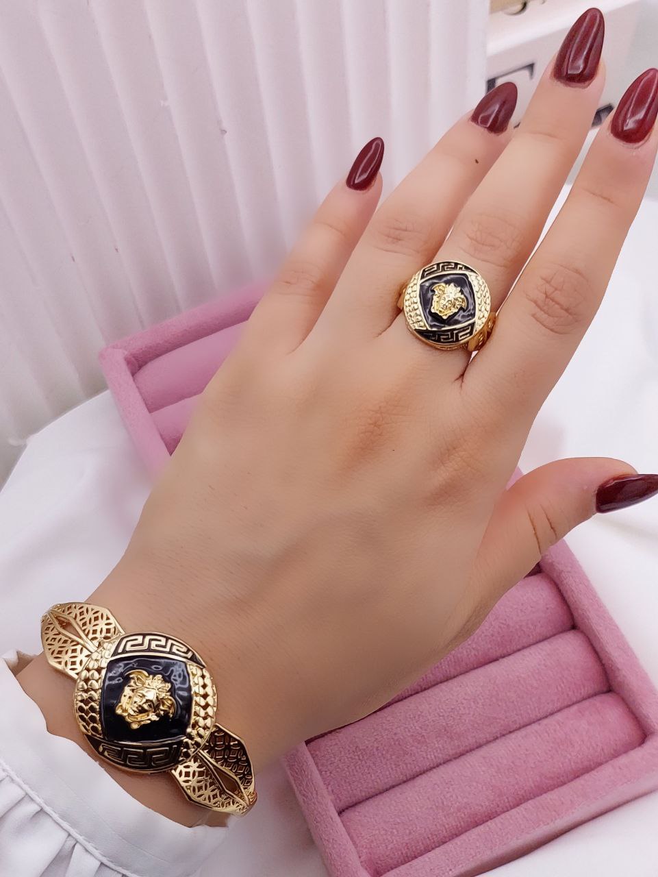 ست دستبند، انگشتر ورساچ زنانه