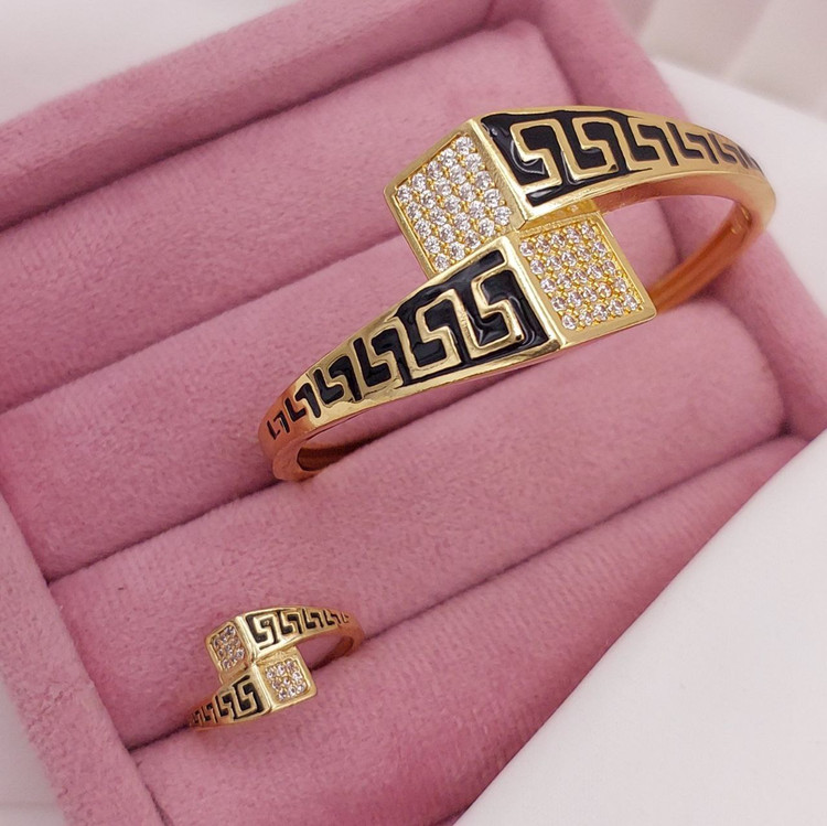 ست دستبند، انگشتر ورساچه زنانه