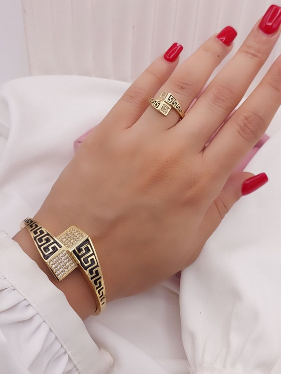 ست دستبند، انگشتر طرح طلای زنانه