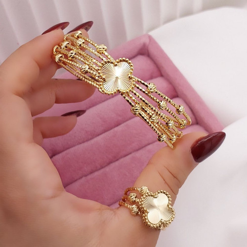 ست دستبند، انگشتر ونکلیف زنانه