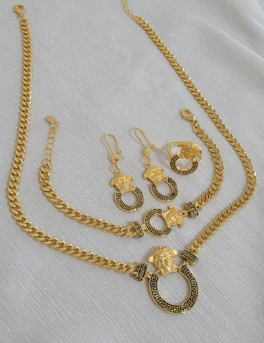 سرویس ورساچ زنانه