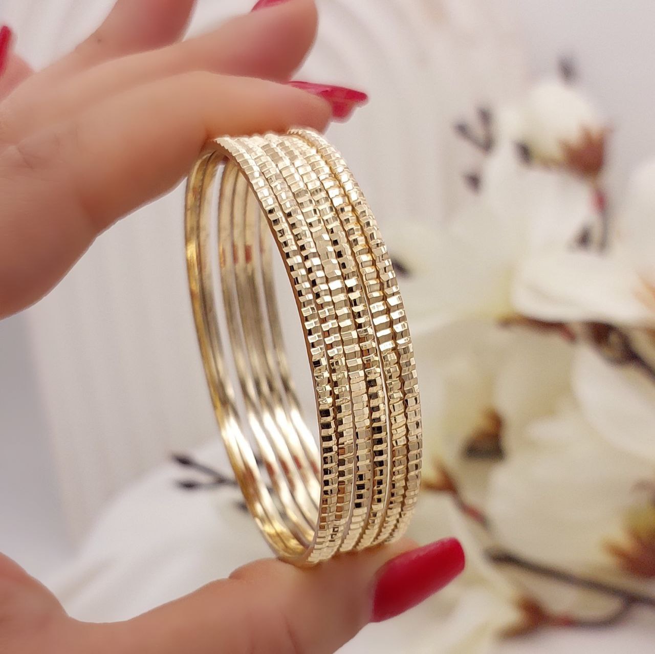 النگو طرح طلای زنانه