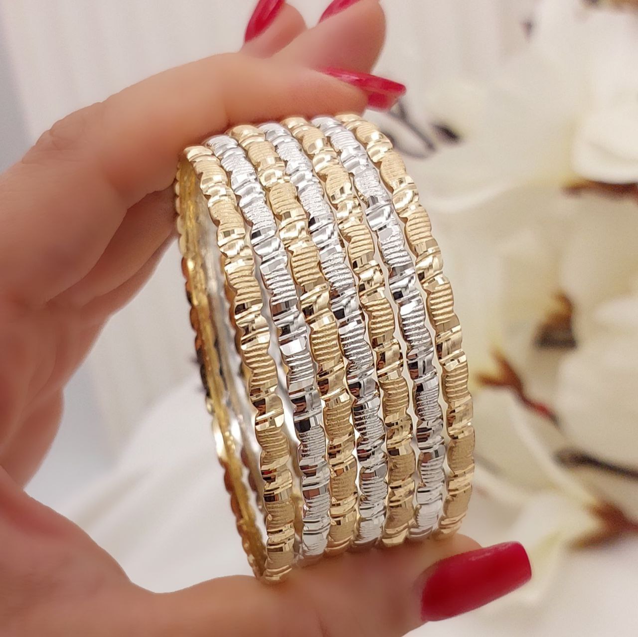 النگو طرح طلای زنانه