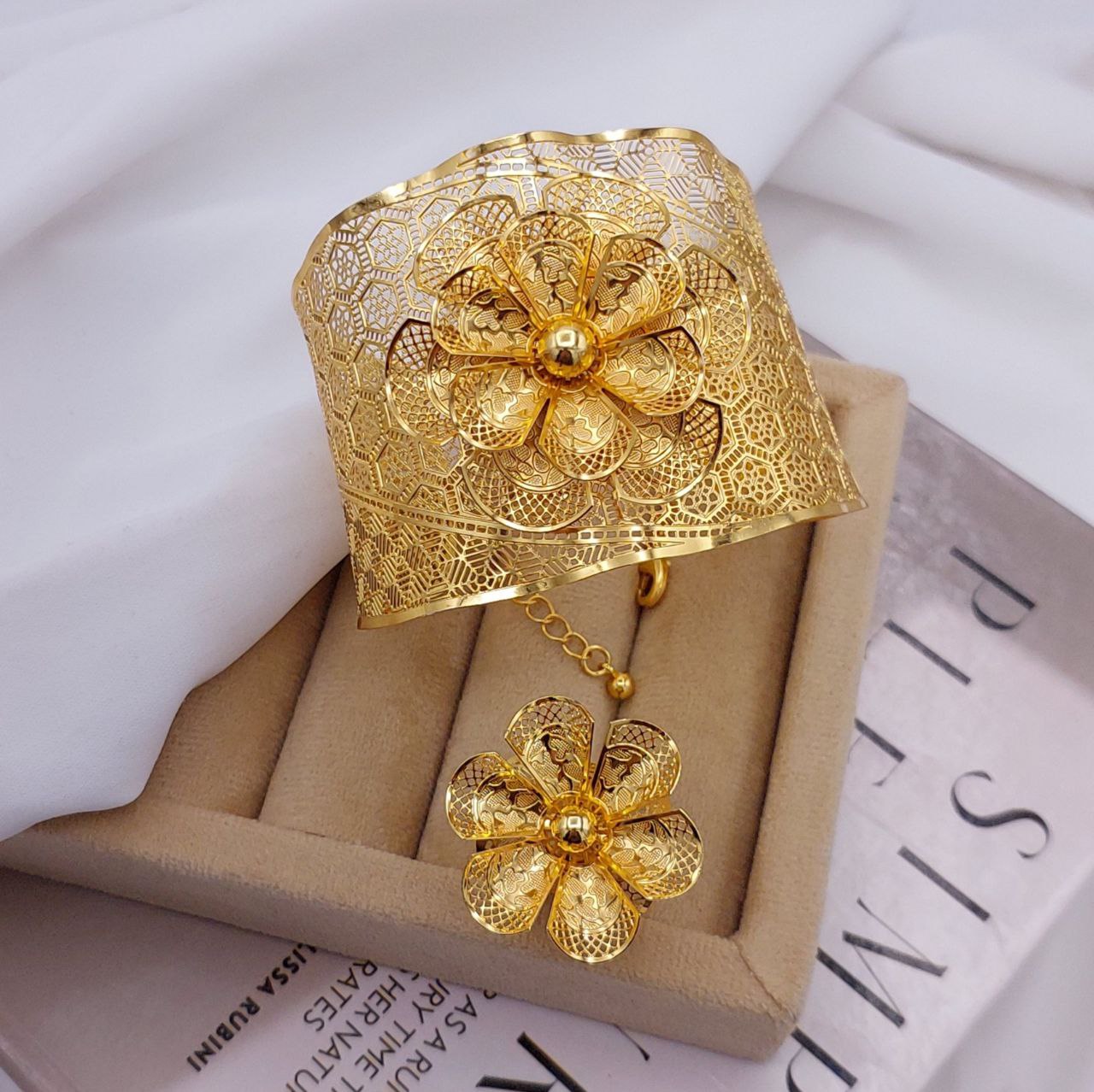 ست دستبند، انگشتر بحرینی زنانه