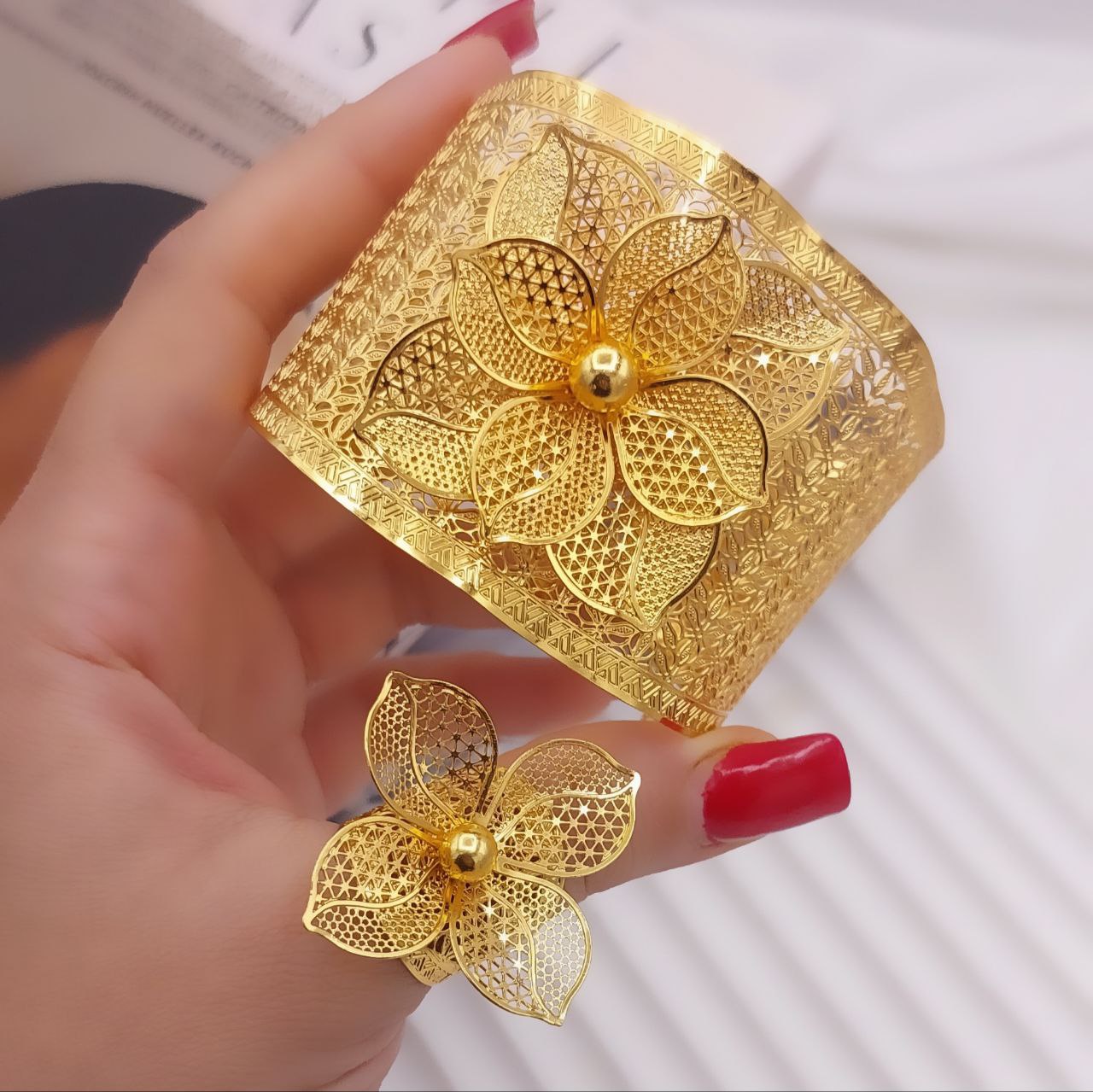 ست دستبند، انگشتر زنانه