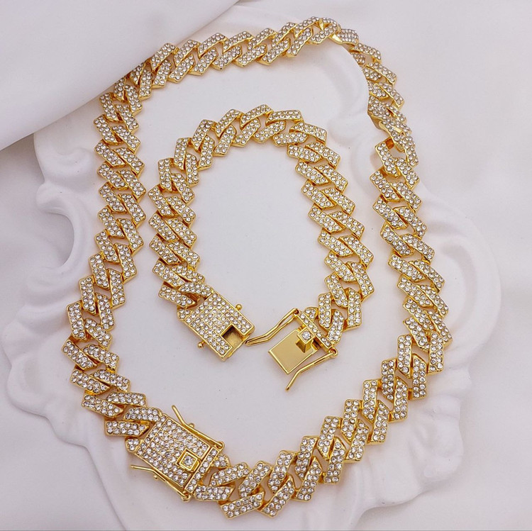 سرویس زنانه