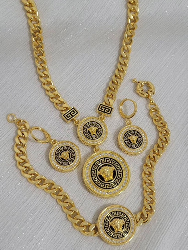 سرویس ورساچ زنانه