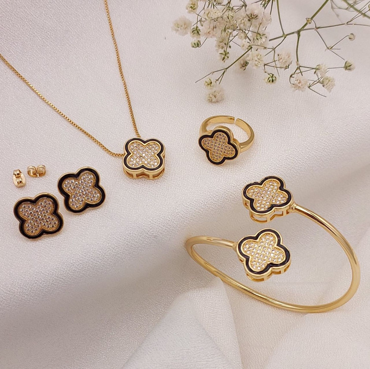 سرویس ونکلیف زنانه