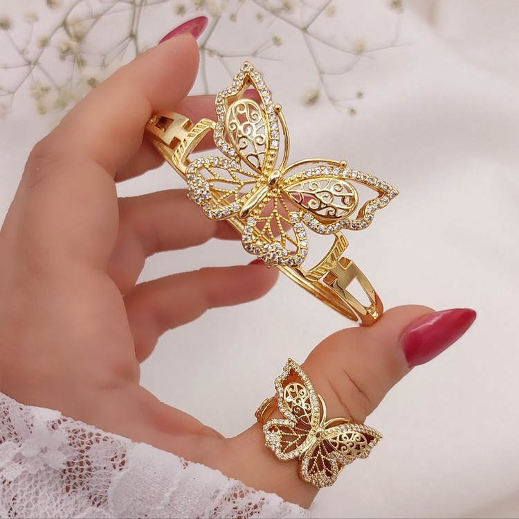 سرویس دخترانه مدل پروانه