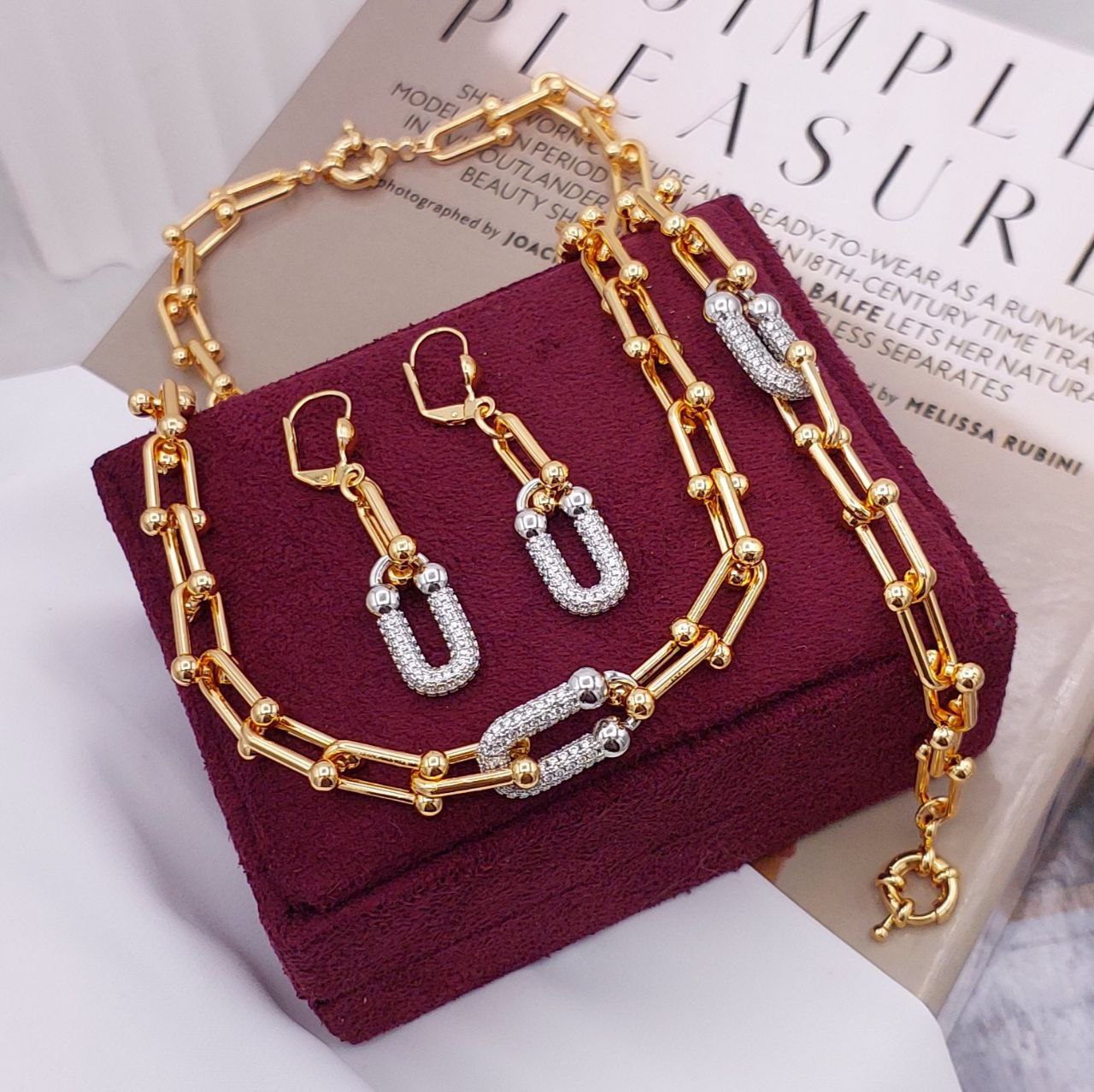 سرویس طرح تیفانی زنانه