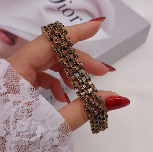 دستبند زنانه