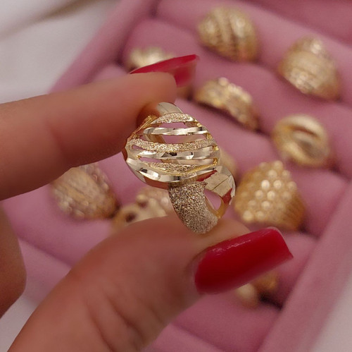 انگشتر طرح طلای زنانه