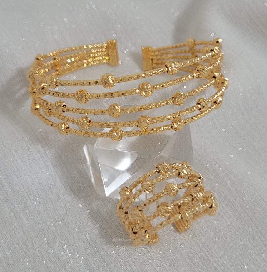 دستبند، انگشتر زنانه