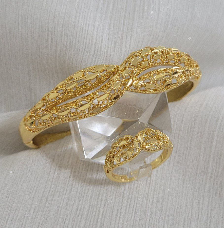 ست دستبند، انگشتر طرح طلای زنانه