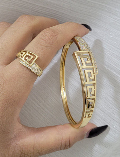 ست دستبند، انگشتر ورساچه زنانه