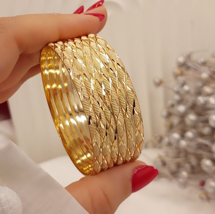 النگو طرح طلای زنانه