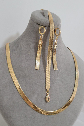 سرویس طرح طلا زنانه مدل ماری رنگ ثابت