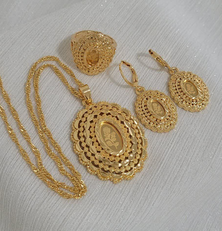 سرویس زنانه طرح گل بیضی طلا روس