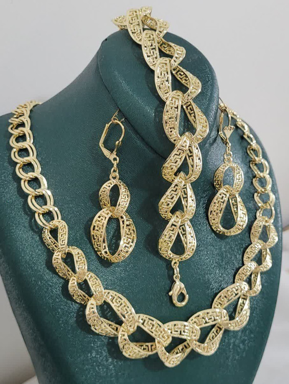 ست زنجیری طرح شنل با بافت هندسی