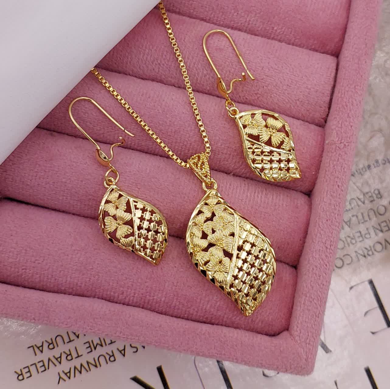 نیمست شیک زنانه اشکی بافت شبکهای